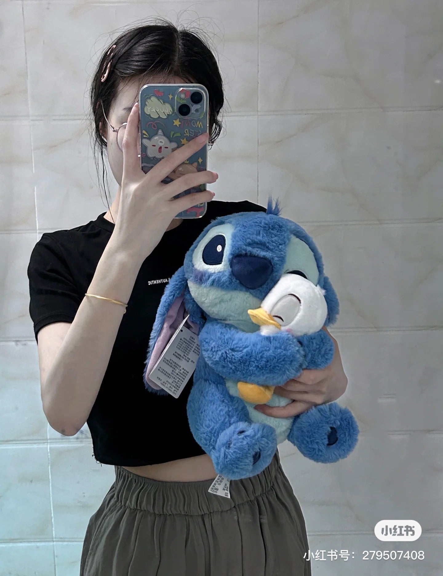 Disney迪士尼|限定史迪仔生日系列抱鸭鸭公仔/玩偶|約 高さ31×幅24×奥行き21cm