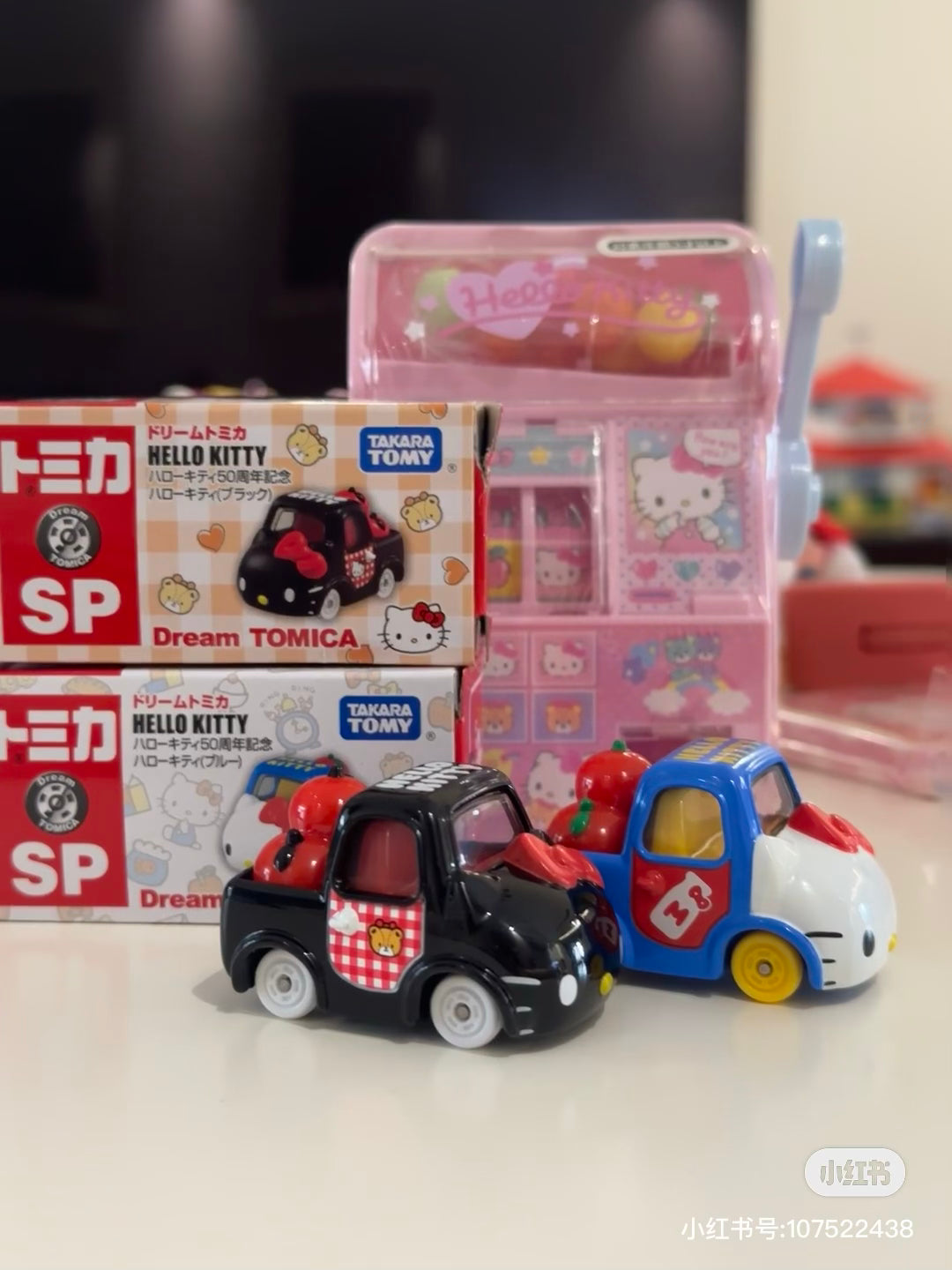 HelloKitty凯蒂猫|Dream Tomica SP Hello Kitty 50th Anniversary多美卡合金车/卡通汽车/玩具