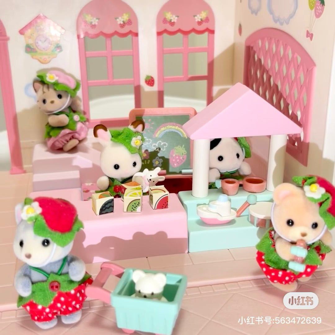 【store available】SylvanianFamilies|Strawberry Nursery Room House Set Calico Critters
