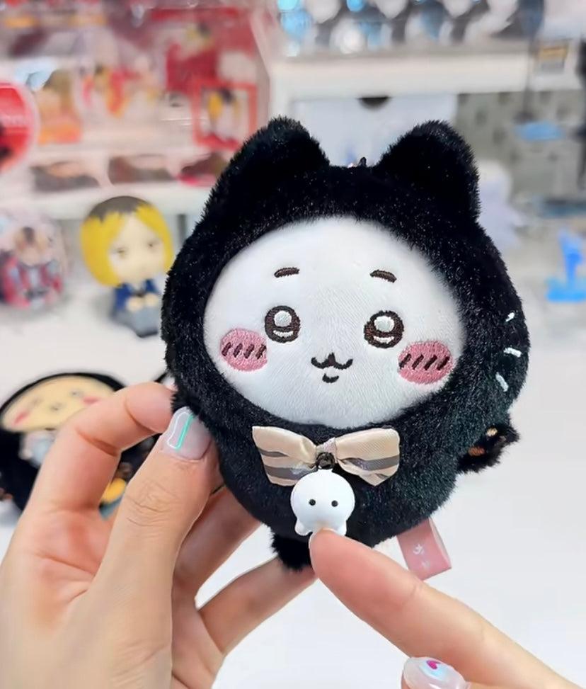 Chiikawa 吉伊卡哇|Plush Keychain Usagi Black Cat Ver万圣节限定黑猫毛绒玩偶挂件/包挂/铃铛会响很可爱|约H120×W85×D70mm