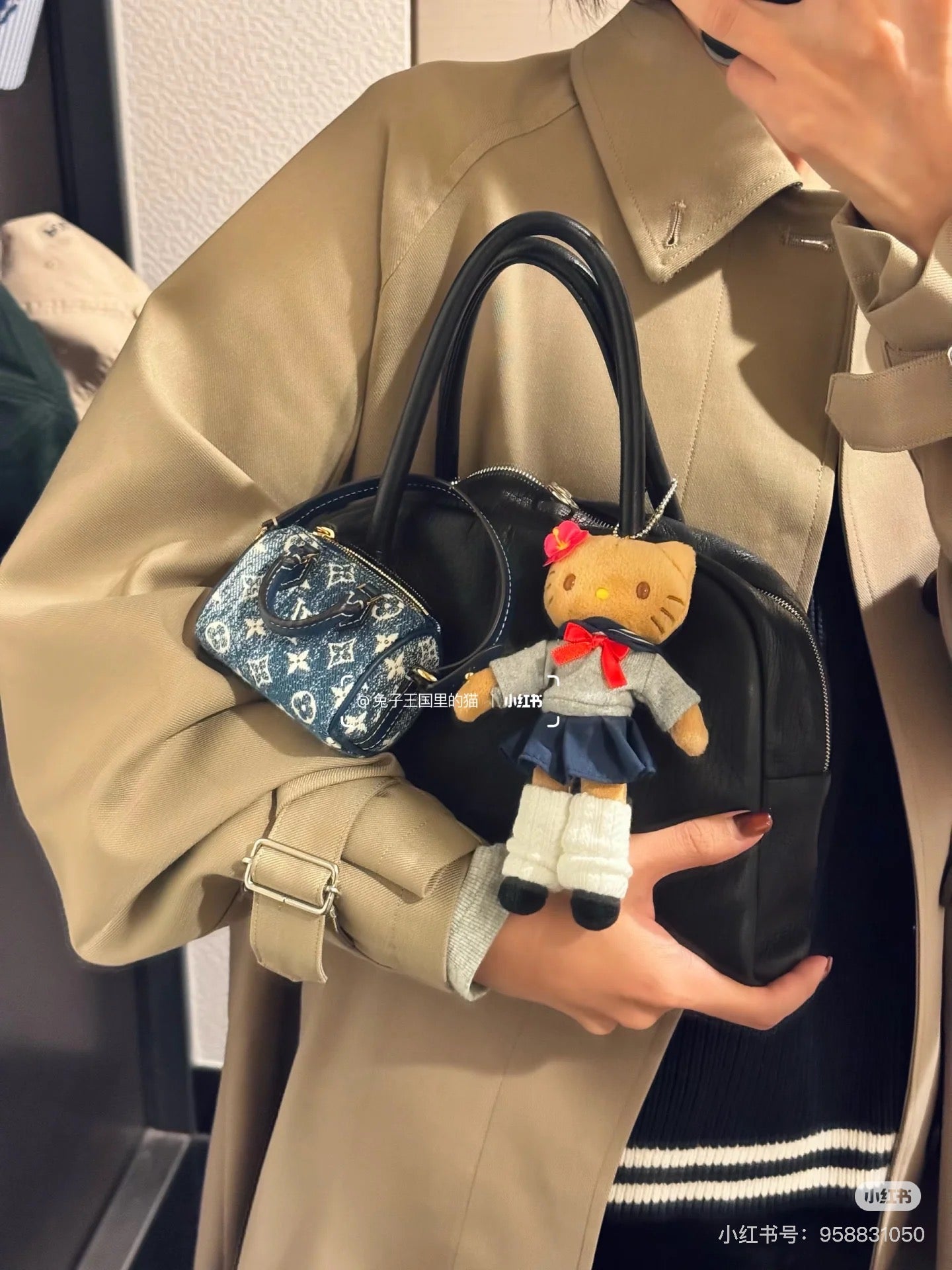 Hello Kitty|Closet Collection Mascot Holder /Plush Keychain|8×3.5×15cm approx.