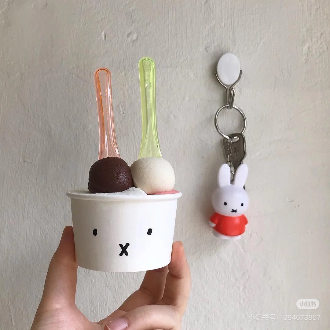 Miffy| Plastic Keyring|W30xD25 x H107mm approx.