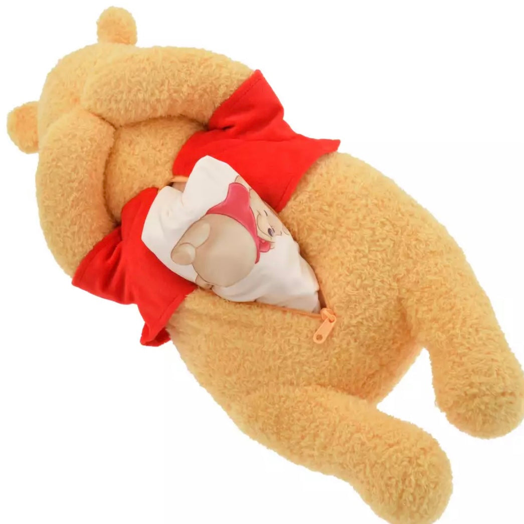 Disney迪士尼|噗噗Winnie the Pooh维尼玩偶/公仔/肚肚里有小毯子|約高さ18.5×幅48×奥行き23(cm)