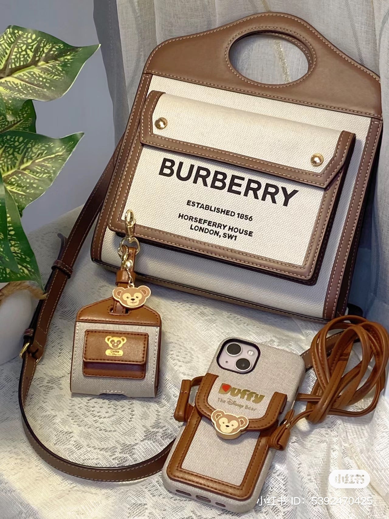 Disney SH|duffy达菲皮质感小包包/ipods pro耳机包钥匙扣/挂件