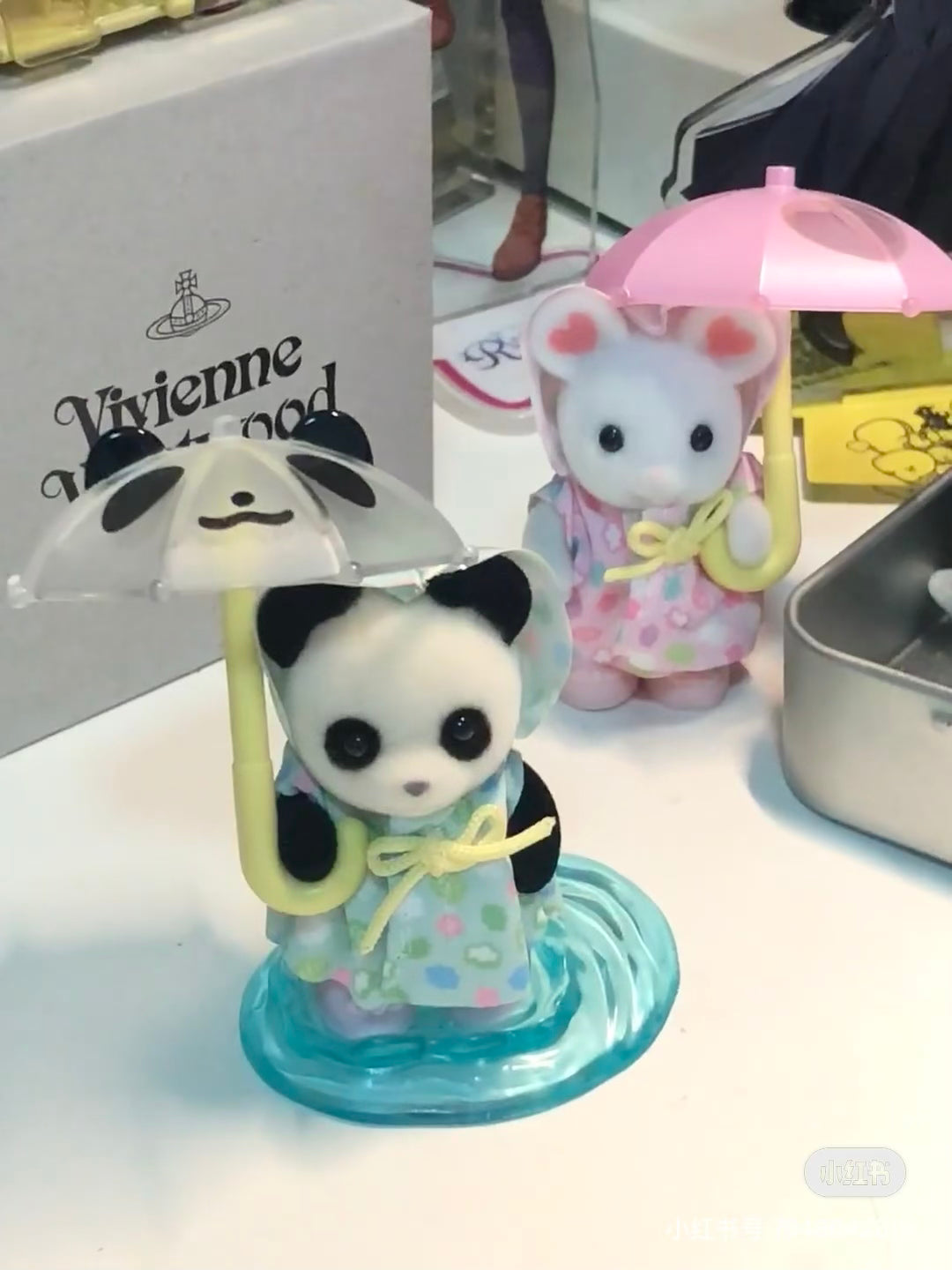 SylvanianFamilies森贝儿家族|Rainy Day Friends幼儿园伙伴雨天套组/玩具/过家家5748