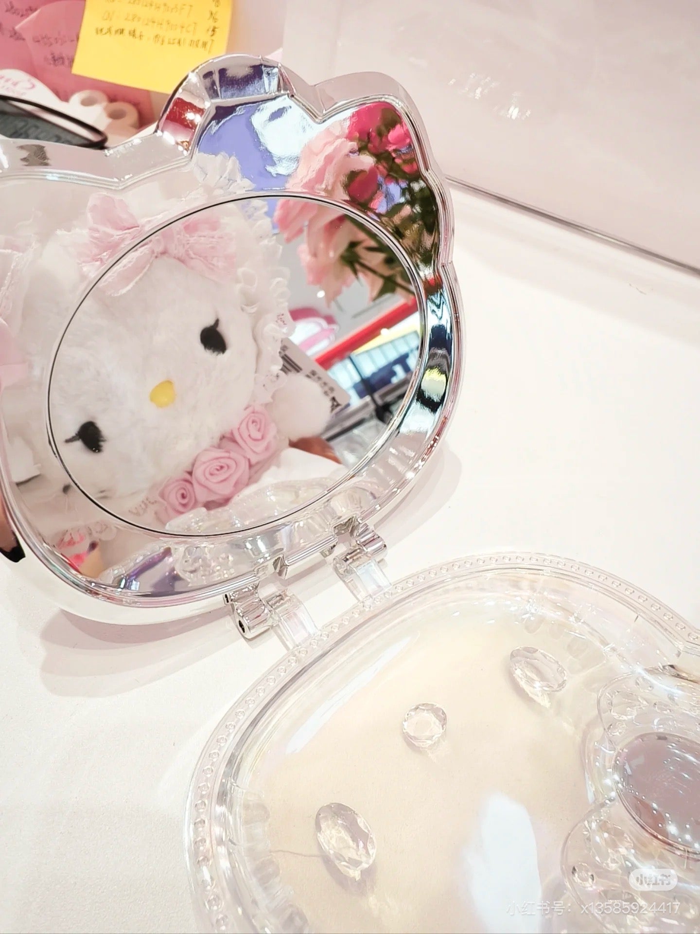 Sanrio|Face Aurora Hologram Sliver Folding Stand Mirro|12.5×1.5×9cm approx.