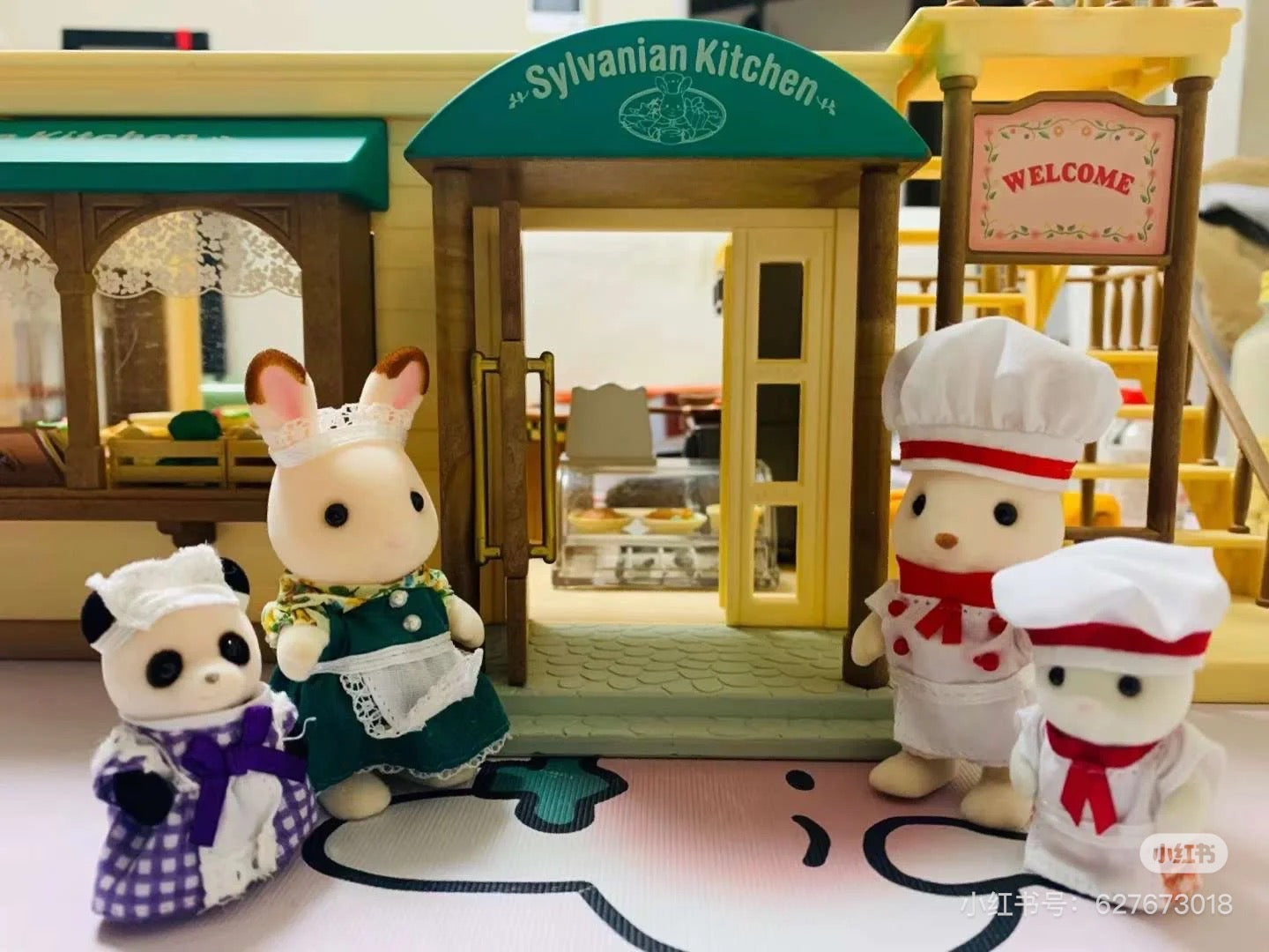 SylvanianFamilies森贝儿家族|Calico Critters Forest Kitchen Chef & Waitress Set巧克力兔厨师服务员套装/玩具/过家家