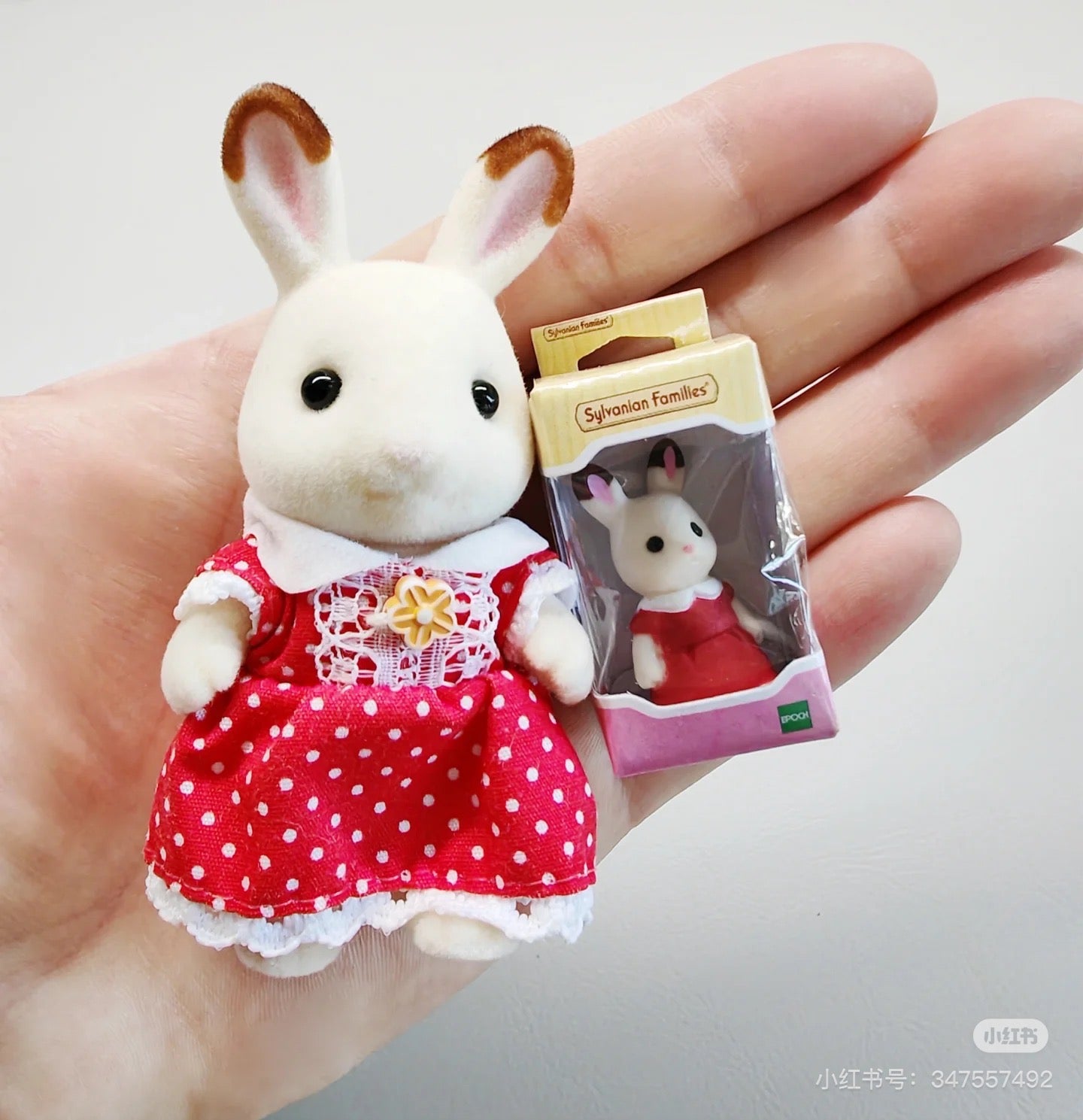 SylvanianFamilies森贝儿家族|Chocolat Rabbit Girl巧克力兔妹妹植绒站宝/玩具/过家家