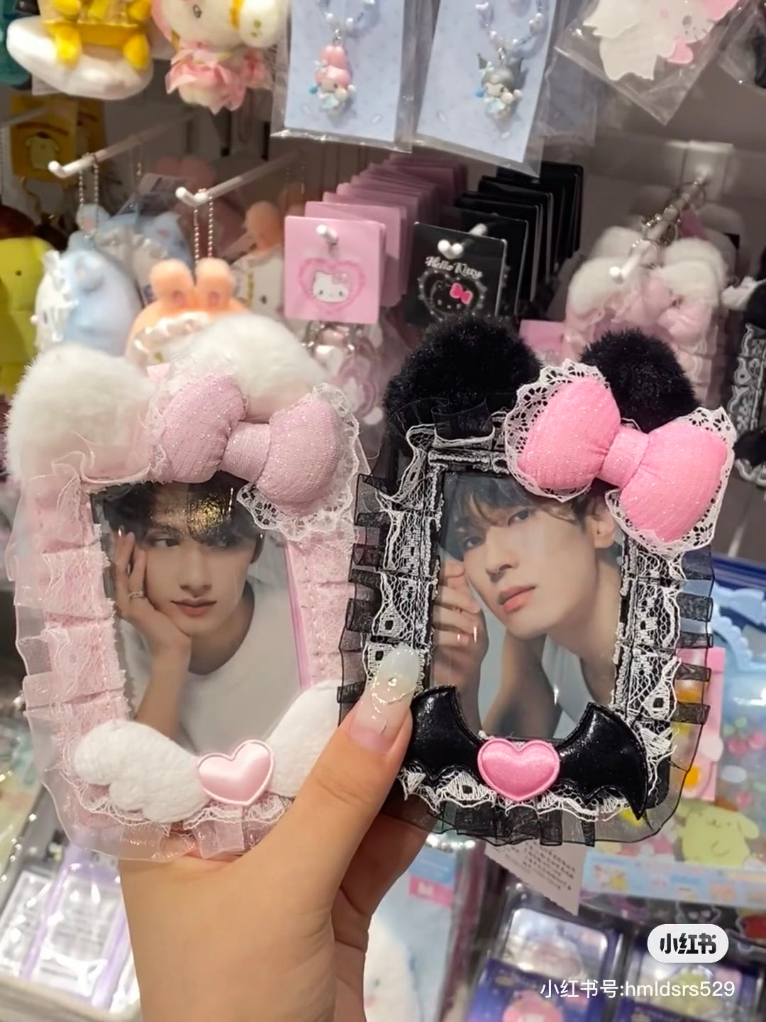 Hello kitty凯蒂猫|Sanrio Hello Kitty Card Case/ Angel and Little Devil天使恶魔应援卡包/背面也有可爱图案 |约13.5 x 11.1 x 2.8cm