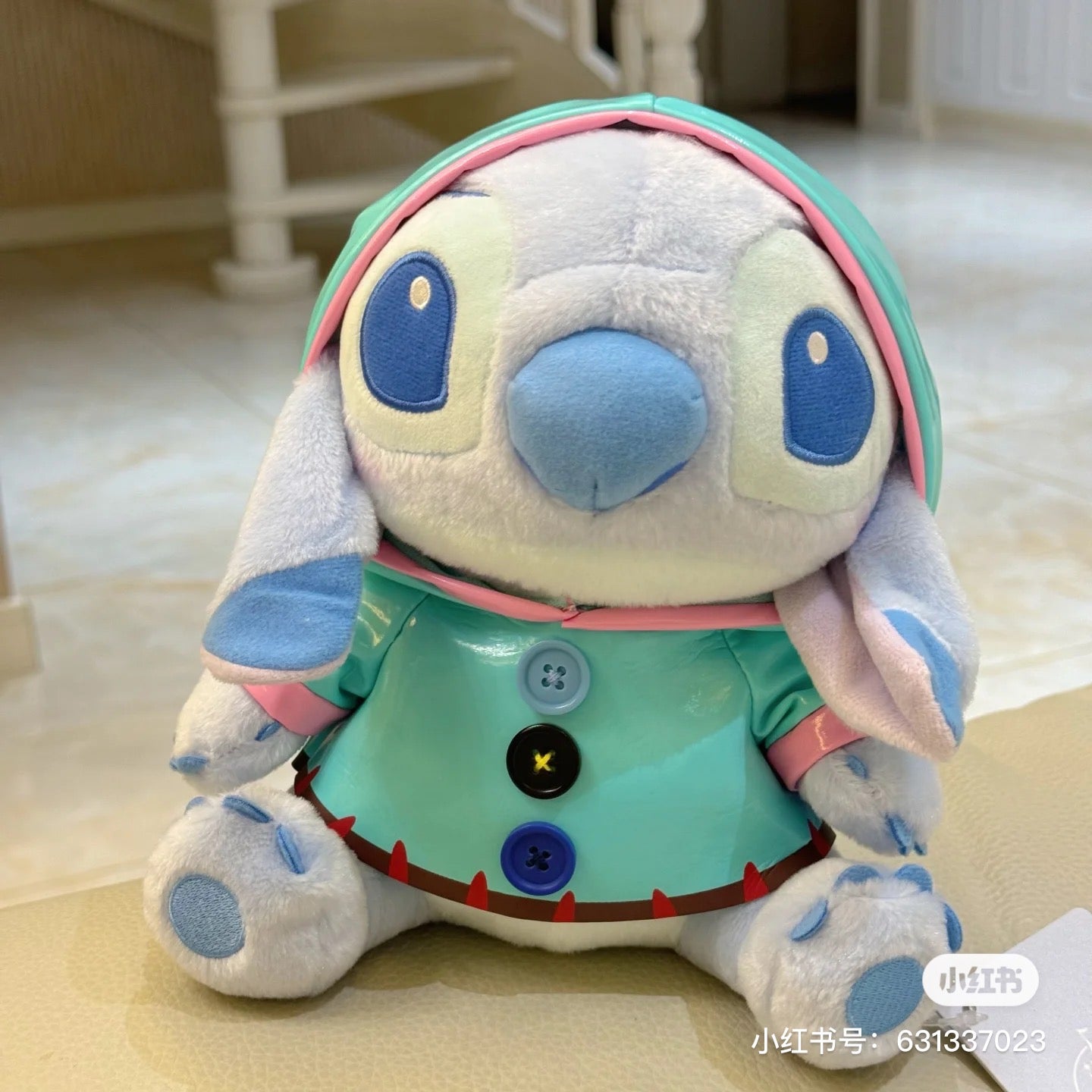 Disney迪士尼|雨衣噗噗/史迪奇玩偶/公仔/帽帽可脱|约高さ22×幅19×奥行き16(cm)