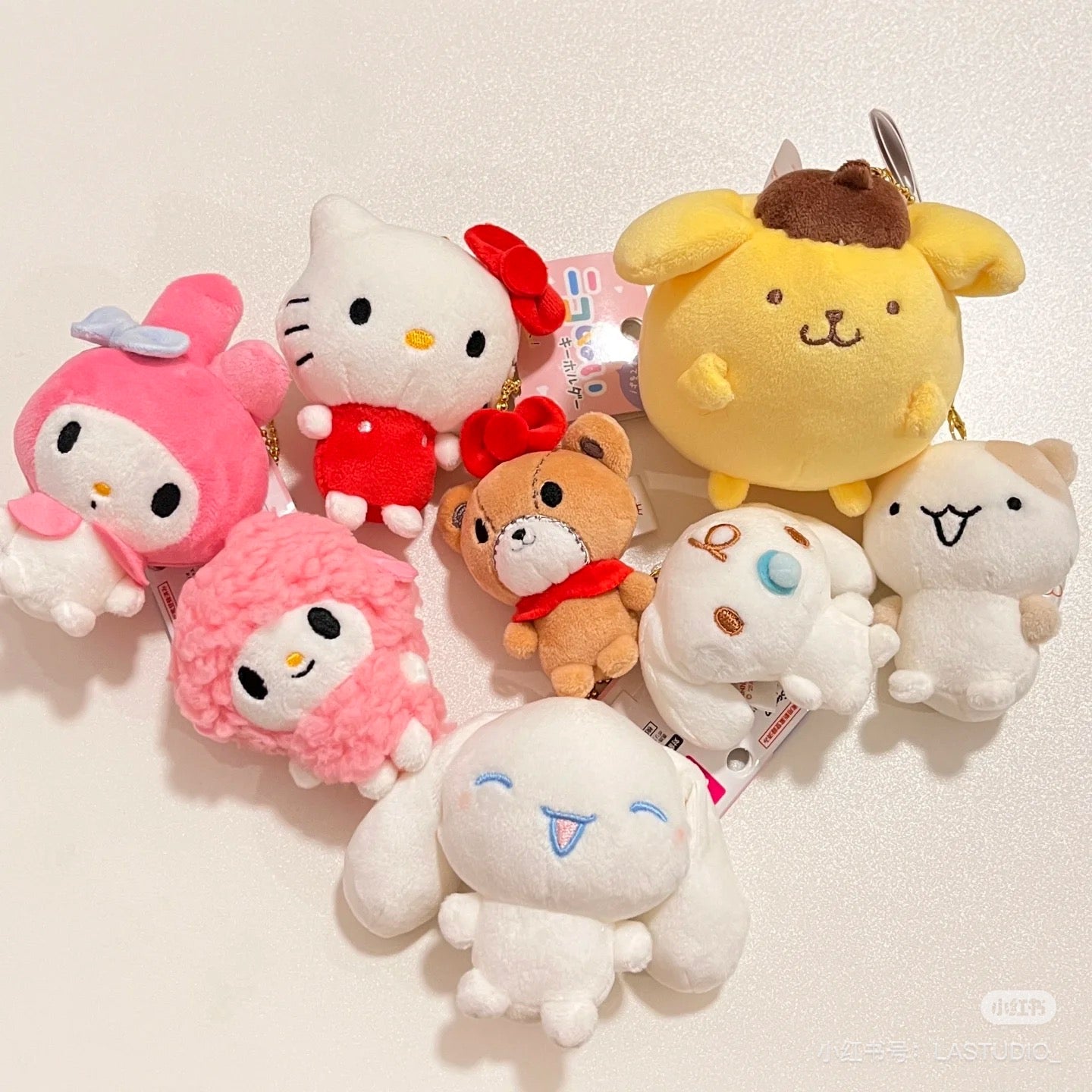 Nico Nui|Sanrio Mascot Holder /Plush Keychain|H6.3 x W6.1 x D2.6 approx.