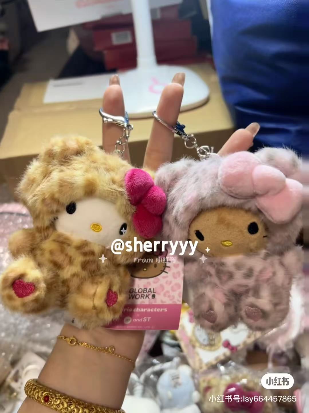 【limit 1】Hello Kitty|GLOBAL WORK Mascot Holder /Plush Keychain
