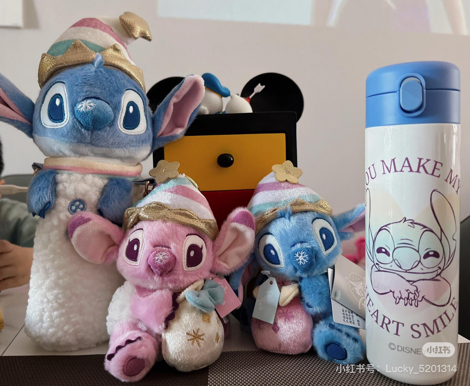 Disney SH|冬日限定Stitch史迪奇雪人系列抱礼物袋毛绒玩偶挂件/包挂
