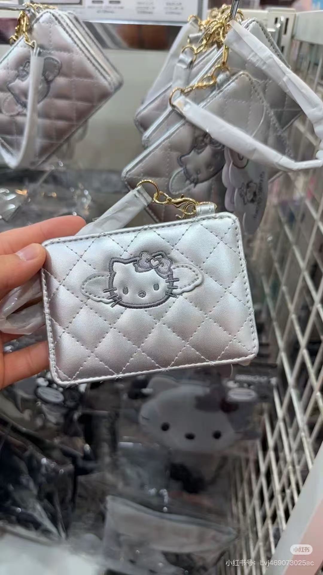 Hello Kitty|Angel Quilted Pass Case|H105xW150xD40mm approx.