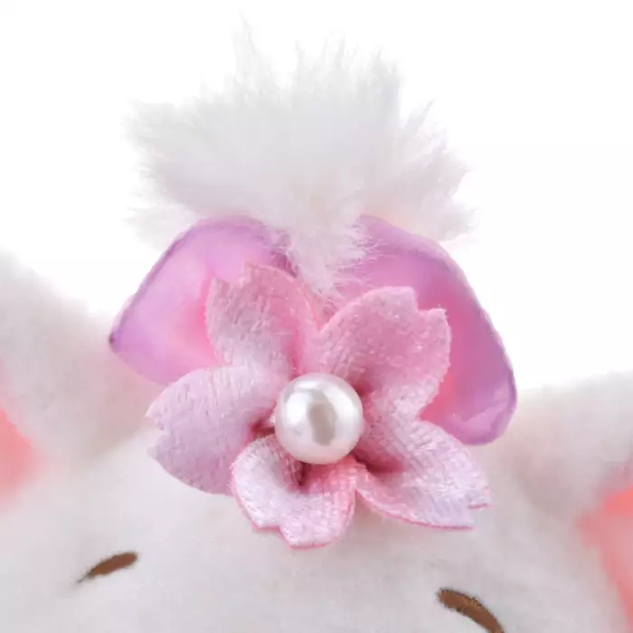Disney迪士尼|Cherry Blossom Sakura 2025Collection Mascot Keychain 东迪2025年限定樱花粉坐姿可爱角色毛绒玩偶钥匙扣挂件/包挂/樱花造型钥匙圈| 约高 12 x 宽 10 x 深 12.5 (cm)