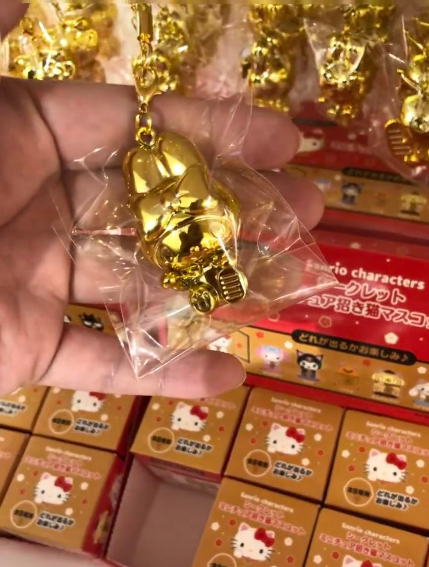 Sanrio|Golden Netsuke Charm| 3.1×2.4×3.9cm approx.
