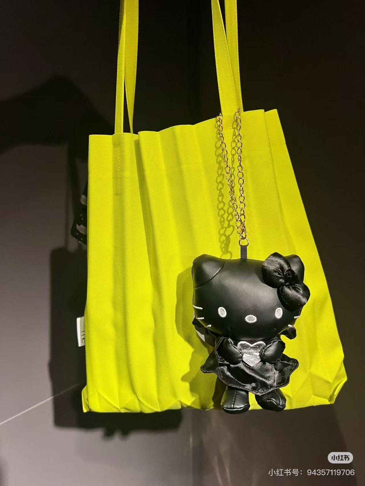 Hello Kitty|Angel Mascot Holder /Plush Keychain|88 × 67 × 62mm approx.