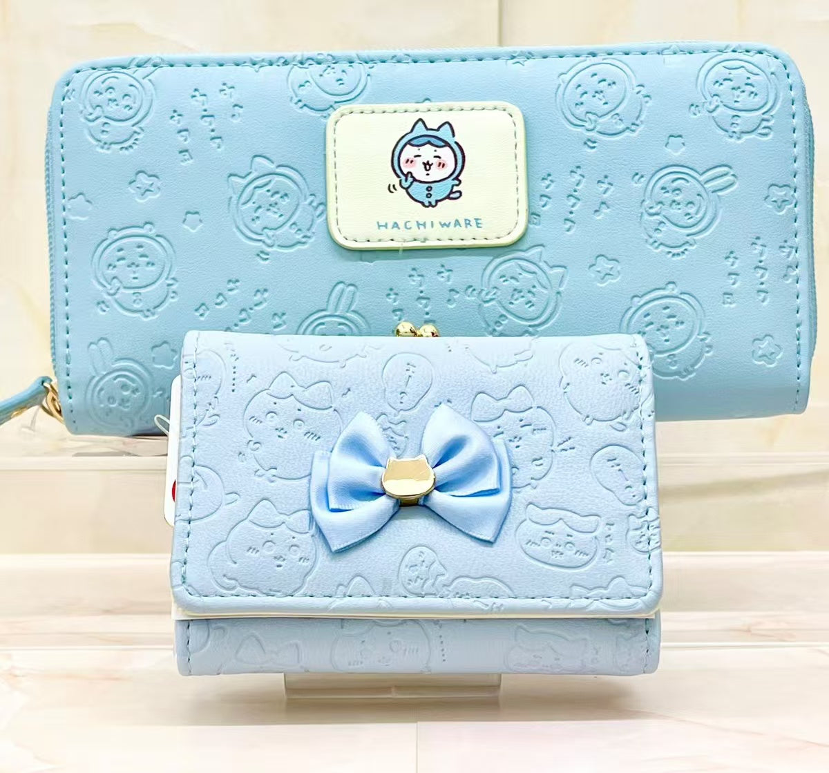 Chiikawa|Wallet with button closure and satin ribbon/Trifold Walle|77×106×30mm approx.