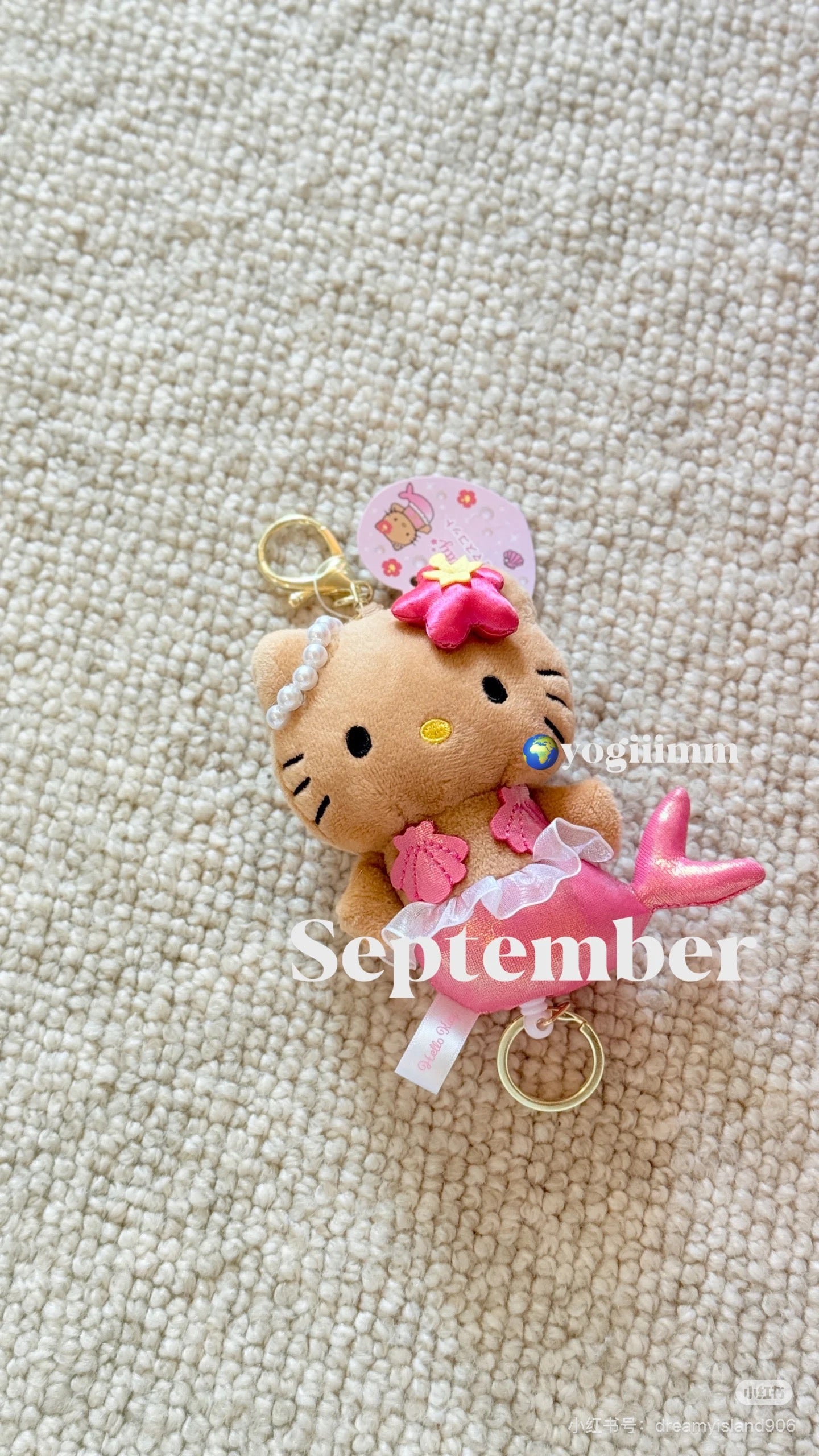 HelloKitty|Reel Mermaid Mascot Holder /Plush Keychain|H11.6 × W8.5 × D6.3 cm approx.