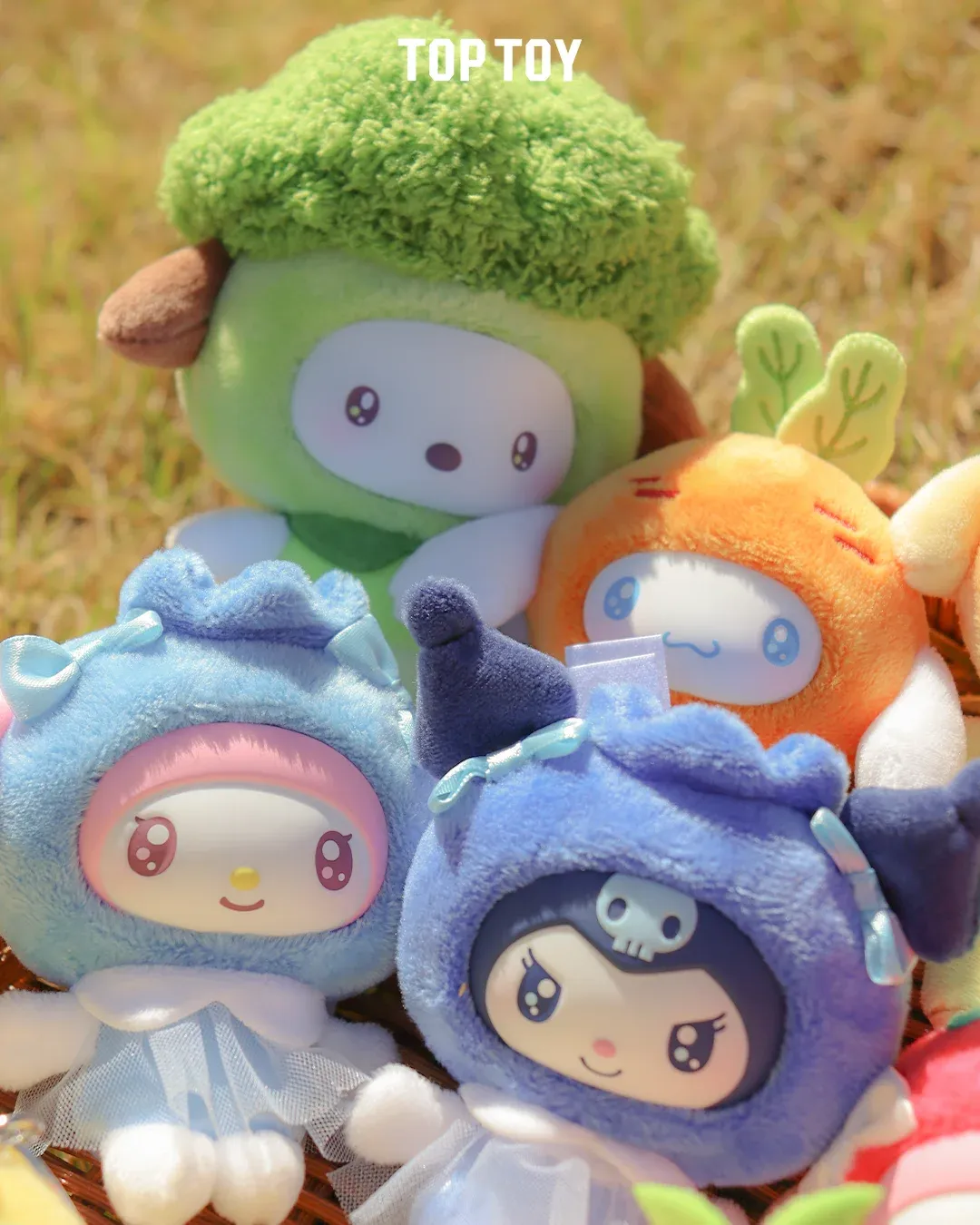 Sanrio|Characters Fruit & Vegetable Series Mini Vinyl Keychain mystery bag/blind box/All 8 types|1pcs