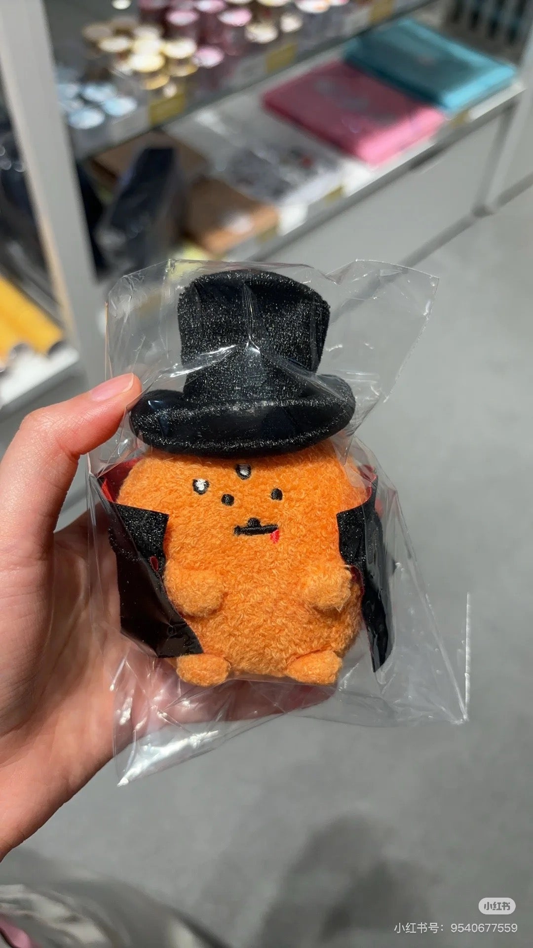 Nagano嘲讽熊|Characters Mini Mascot (Dracula Mole Croquette)万圣节吸血鬼披风薯饼可乐饼毛绒挂件/包挂|约H110 x W75 x D70mm