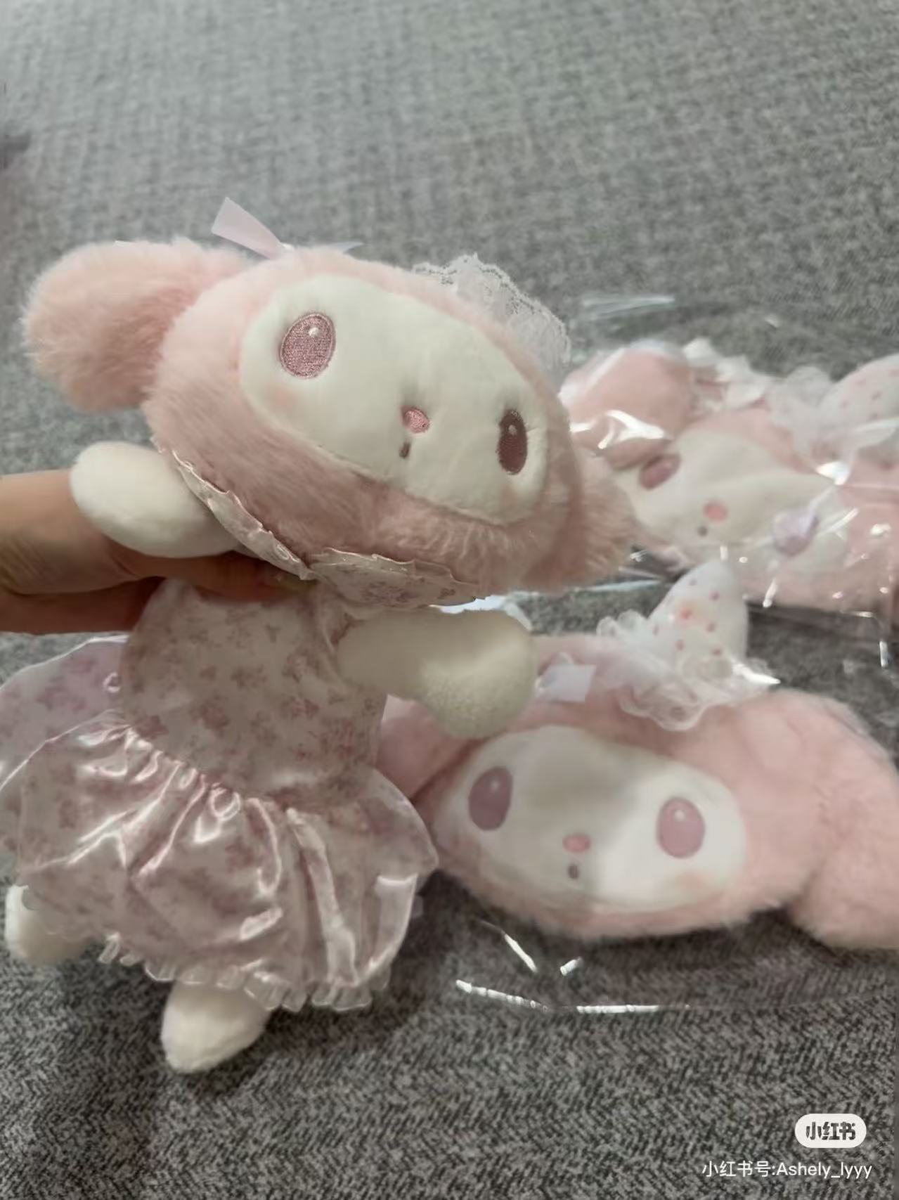 Sanrio|My Melody White Strawberry Tea Time Long Pouch|H12.5 x W18 x D6.2cm approx.