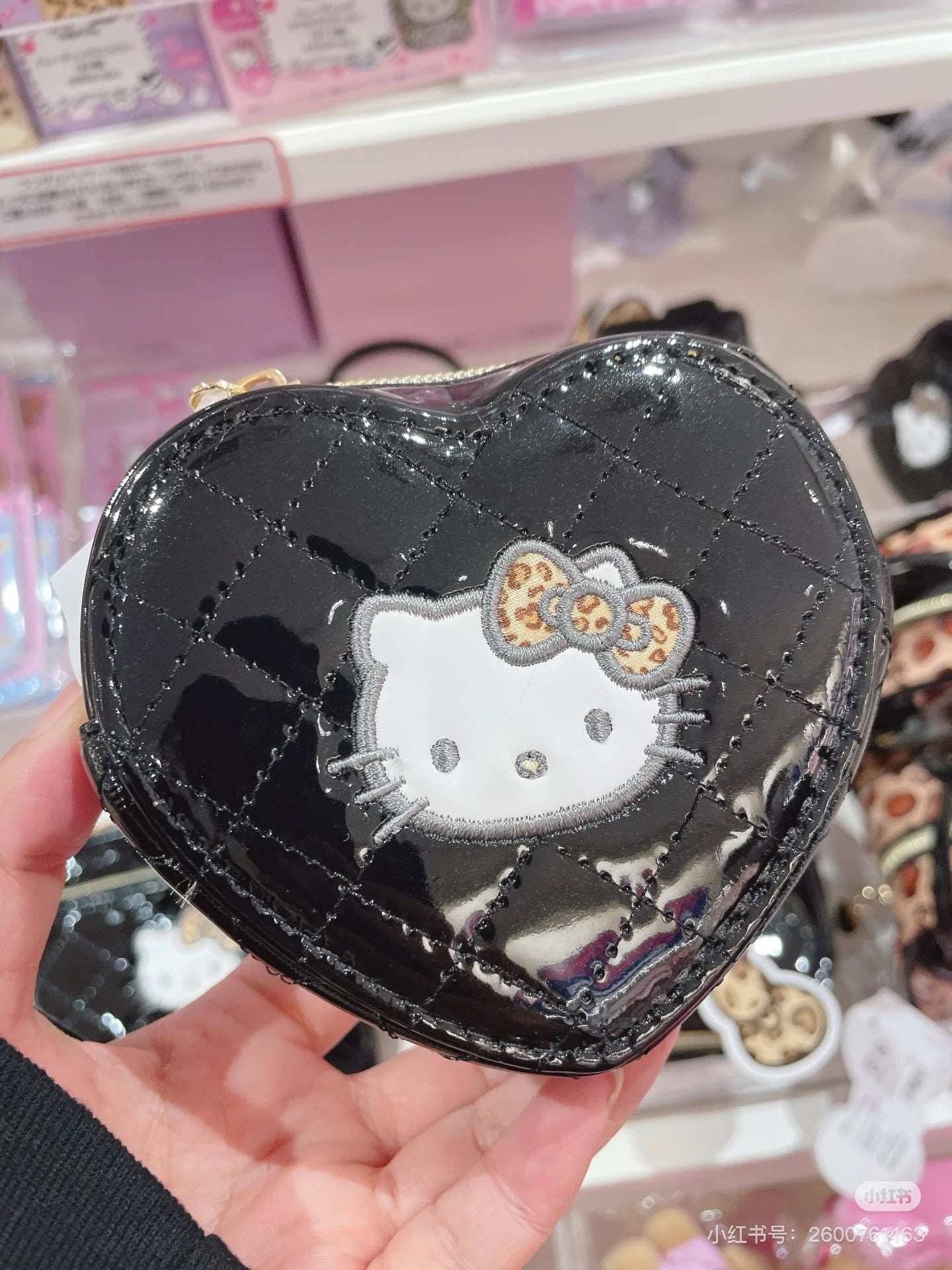Hello Kitty凯蒂猫|Quilting Enamel Heart Coin Case Black豹纹黑色爱心形菱格纹拉链迷你零钱包挂件/小收纳包/正反面都可爱|约H90XW100XD25mm