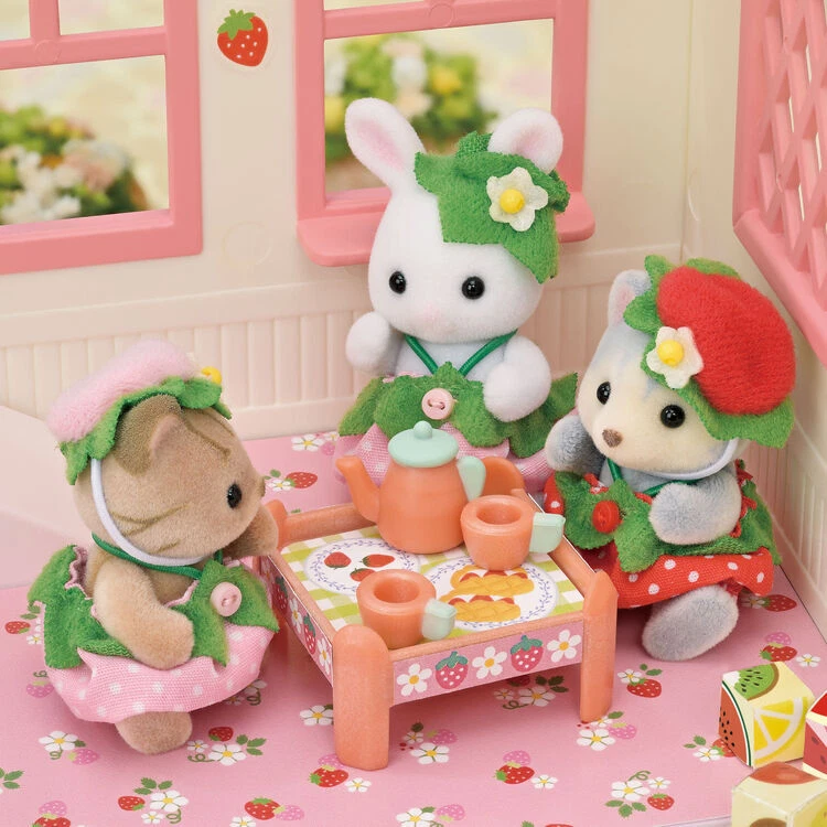 【store available】SylvanianFamilies|Strawberry Nursery Room House Set Calico Critters