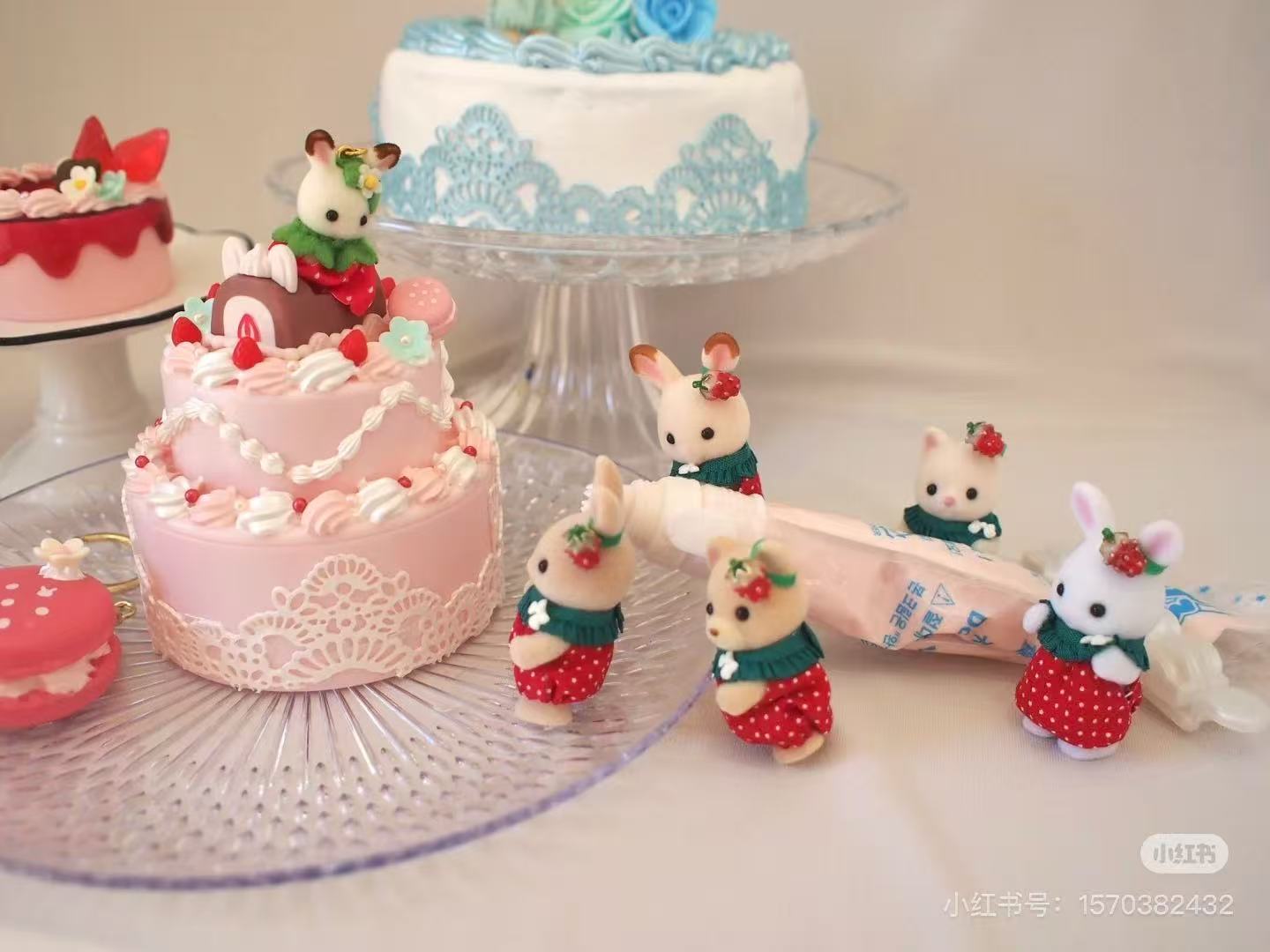 【limit 1】SylvanianFamilies|Strawberry Anniversary Sweets Kit Baby Rabbit Calico Critters / Strawberry Keychain