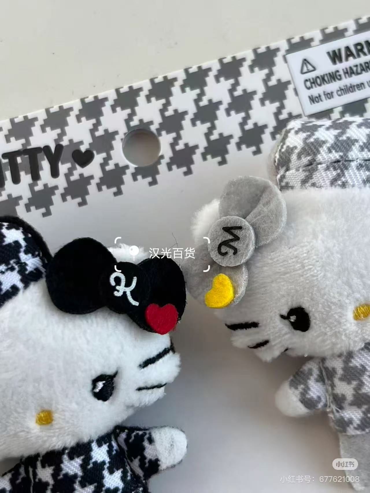 Hello Kitty|Monochrome Girly Twin Coordinate Hello Kitty & Hello Mimmy Mascot Hair Clip Set|6×2×7cm approx.