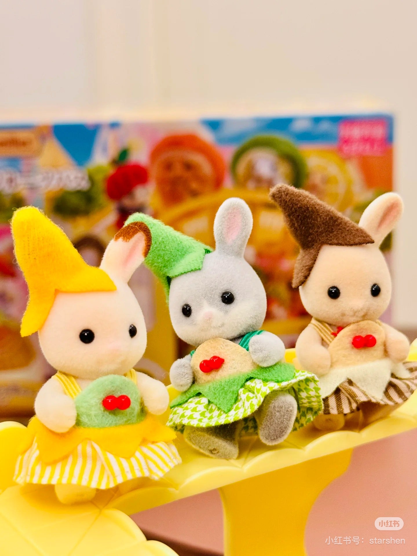 SylvanianFamilies|Baby Trio Banana Fairy Calico Critters