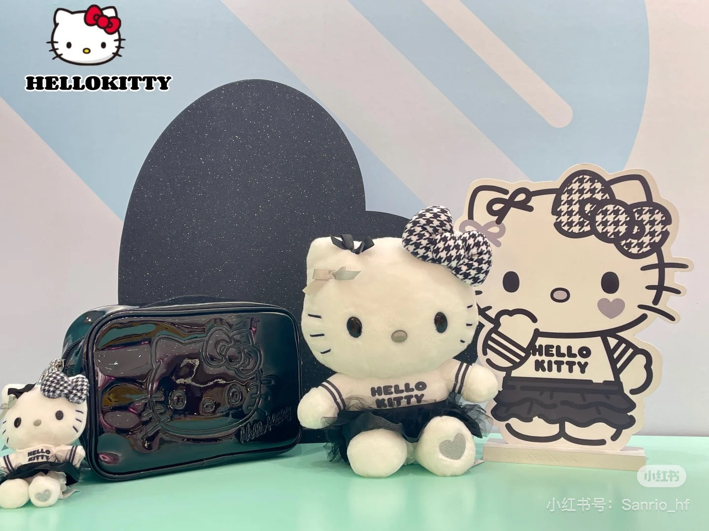 Sanrio三丽鸥|Shoulder Bag Monotone黑白印象系列爱心拉链皮质感斜挎包/里面也有可爱图案|约23×9×15cm