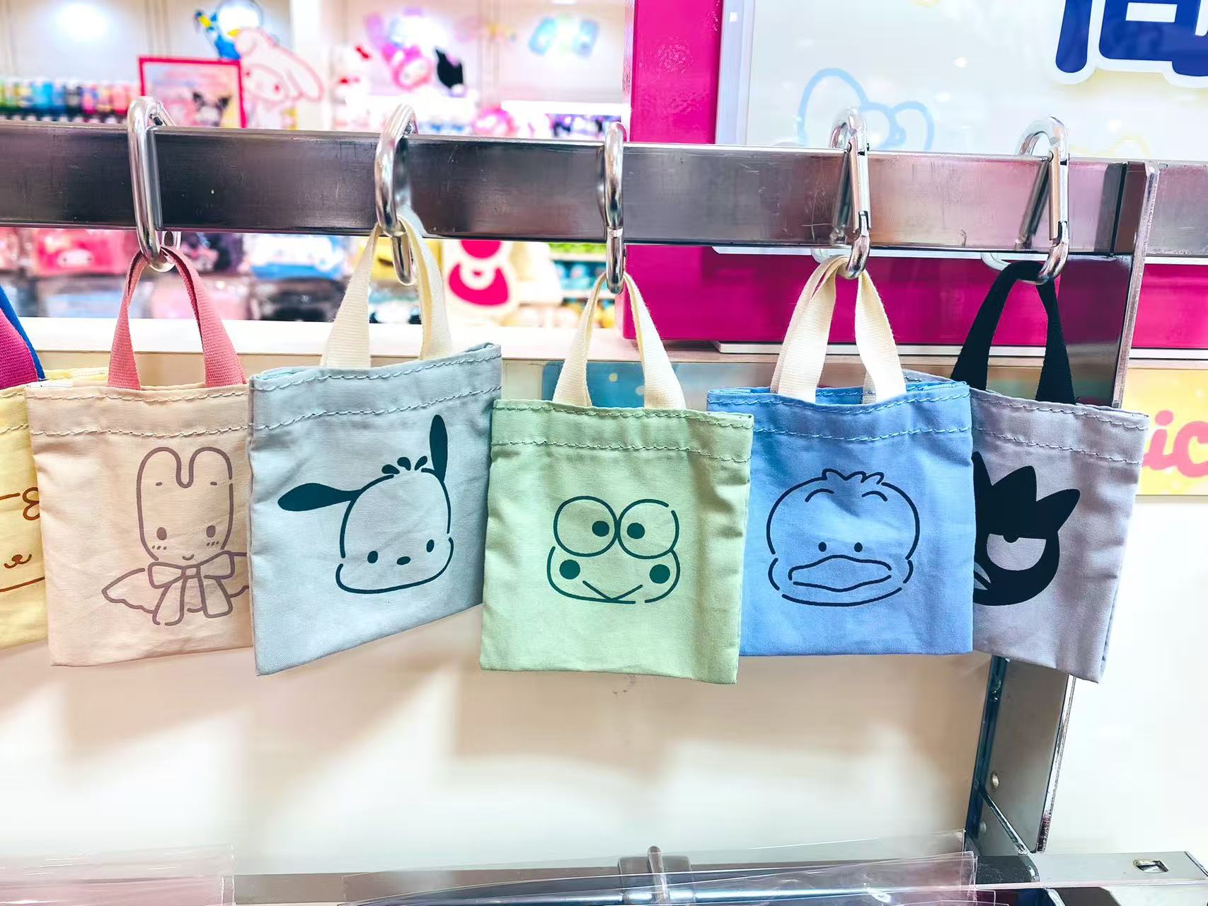 Sanrio|Characters Colorful Mini Handbag/ tote bag Keychain mystery bag/blind box/All 16 types|1pcs