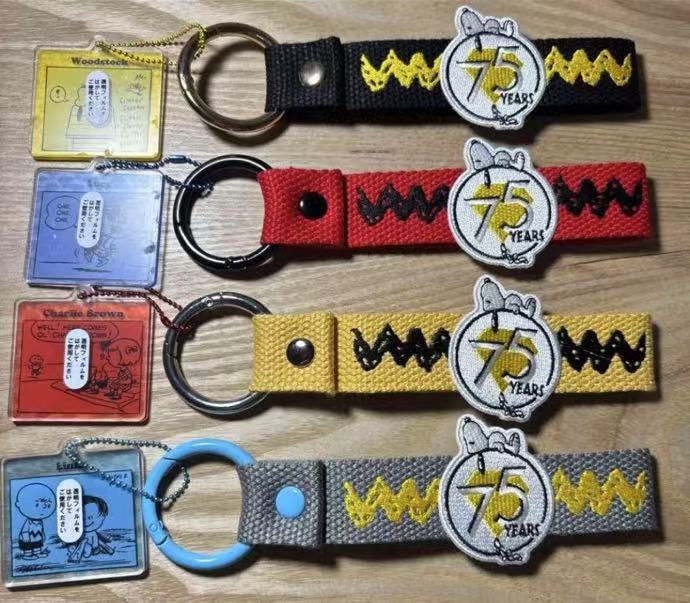 Snoopy|Peanuts 75th anniversary embrdery tag Keychain mystery bag/blind box/All 6 types|1pcs
