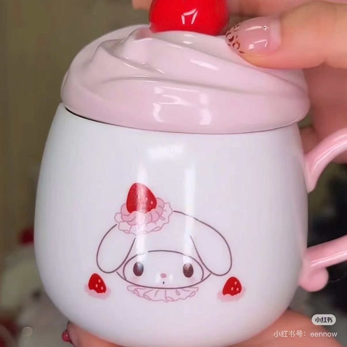 Sanrio|Strawberry Whipped Cake 3D Porcelain Mug| 13.5×9×13.5cm approx.