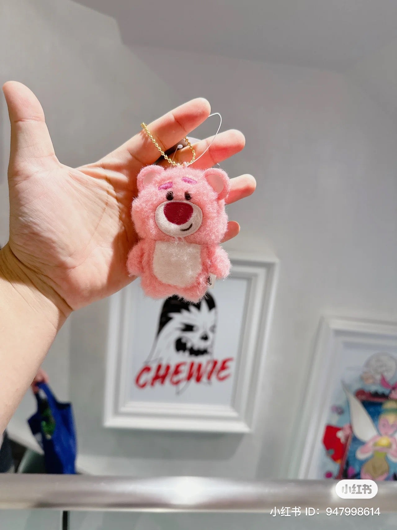 Disney|2023 Fluffy Flat毛茸茸扁扁/纸片人限定毛绒挂件/包挂|縦約9.5×横6.5×厚み3.5(cm)