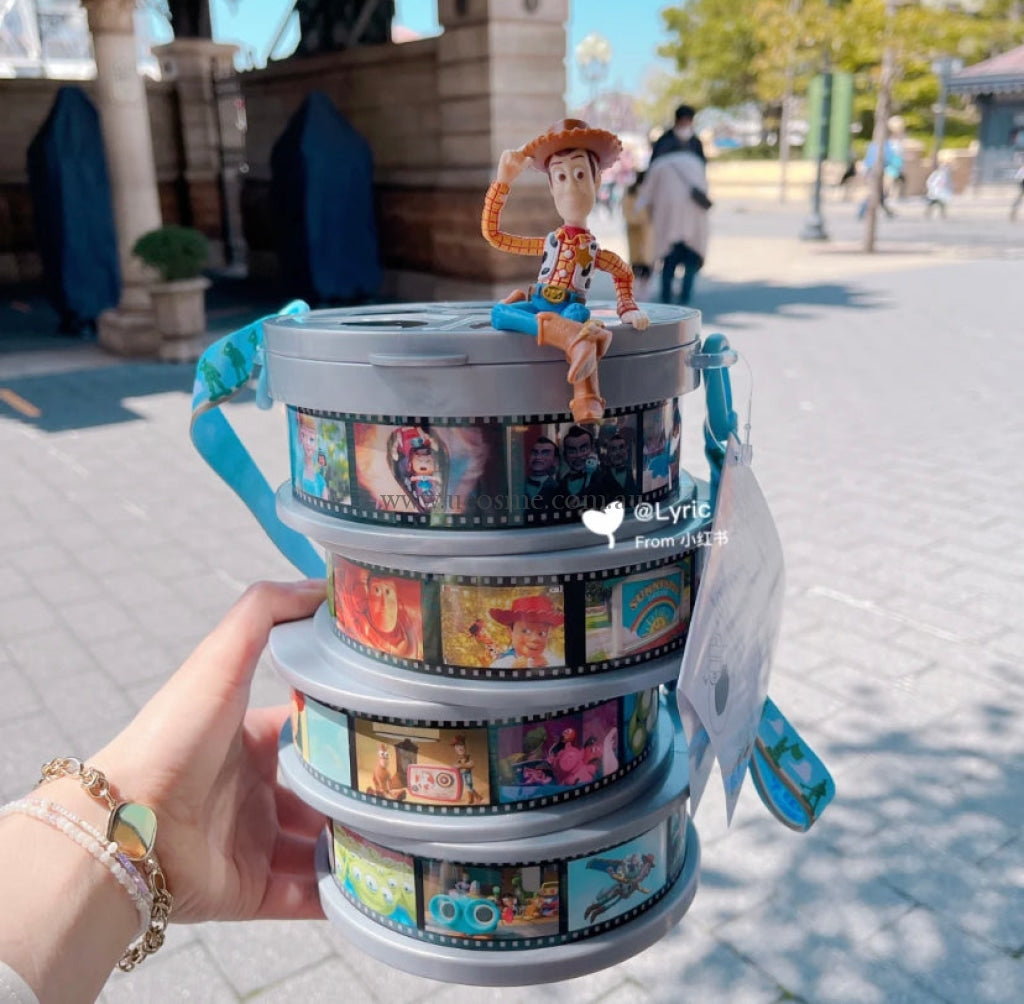 Disney//