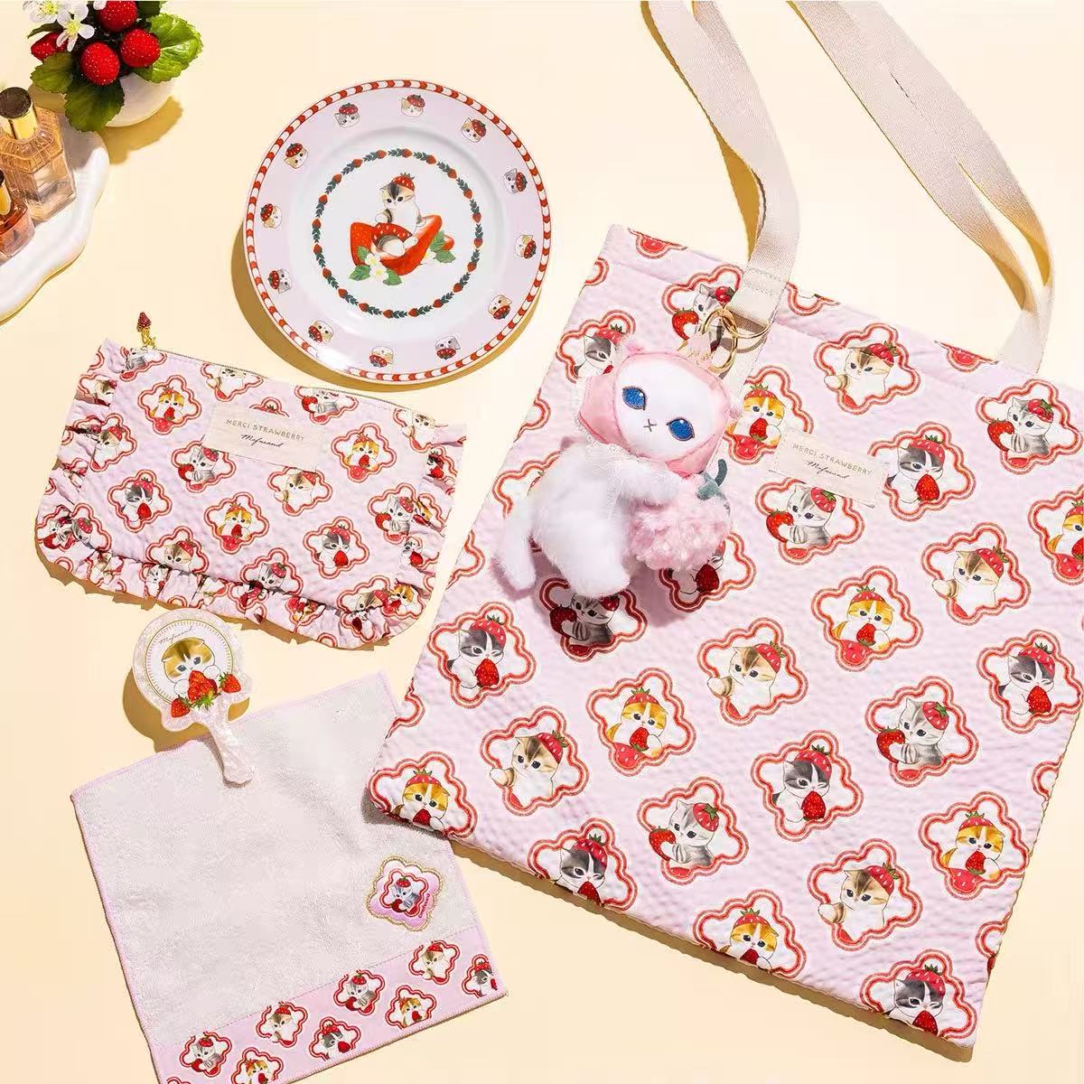 Mofusand｜Merci Strawberry Fruit Cat Mascot Holder /Plush Keychain｜170×130×90mm approx.