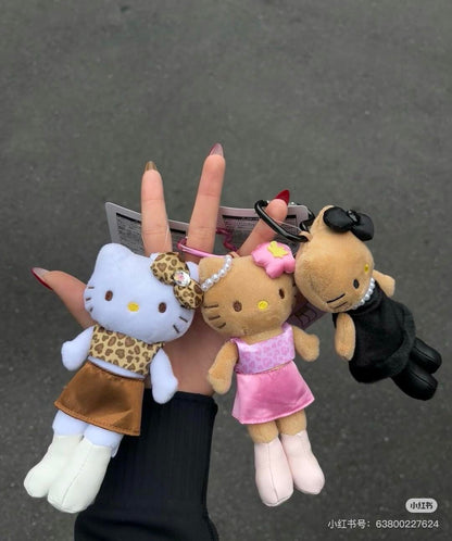 【limit 1】Hello Kitty｜Sanrio Gogo Gal Collection Mascot Holder /Plush Keychain｜7.5×4×15cm approx.