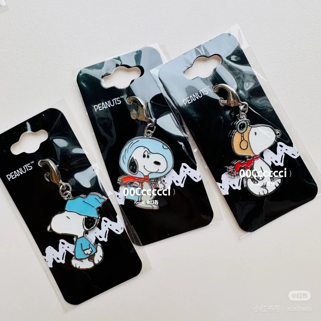 Snoopy史努比｜Peanuts Metal Charm Keychain可爱服装合金钥匙扣挂件/包挂｜约H7.5×W3.5×D0.3cm