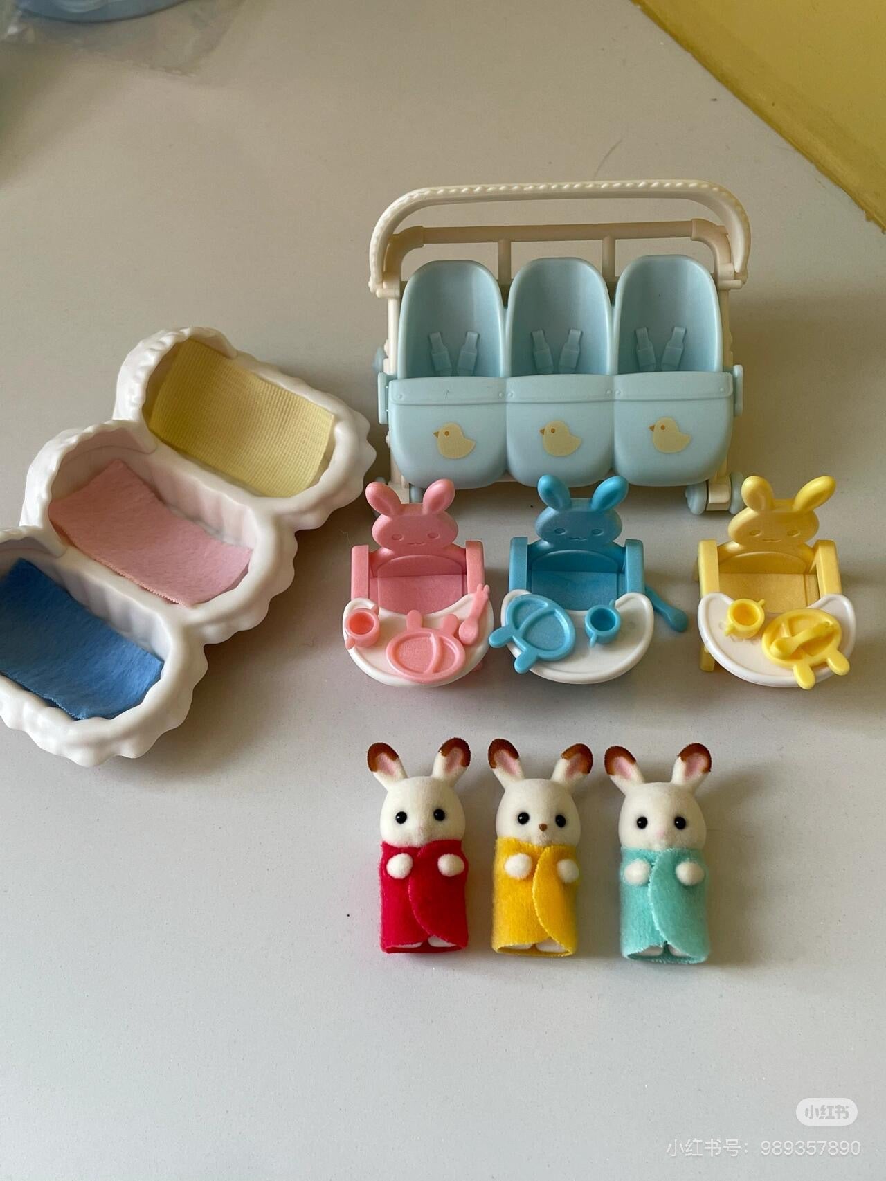 SylvanianFamilies森贝儿家族｜Triplets Care Set-Chocolate Rabbit巧克力兔三胞胎小鼻嘎套装玩具/过家家5532