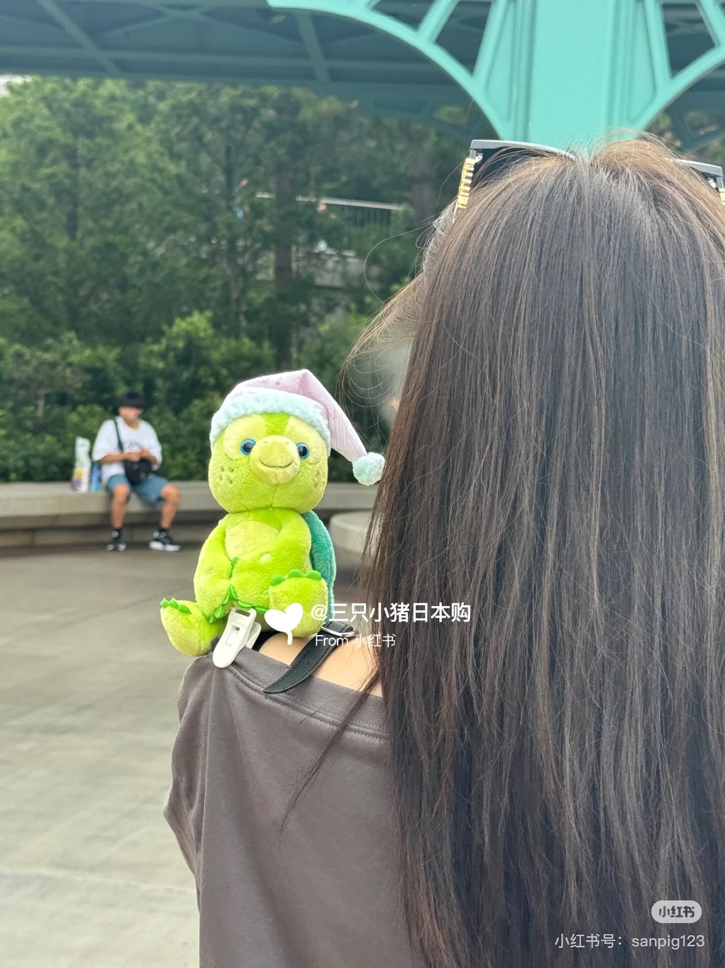 Disney迪士尼｜2024东迪秋日睡衣派对Olu小龟毛绒挂件/趴趴夹/肩夹