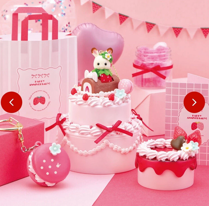 【limit 1】SylvanianFamilies｜Strawberry Anniversary Sweets Kit Baby Rabbit Calico Critters / Strawberry Keychain