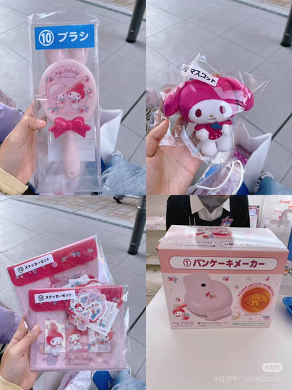 Sanrio三丽鸥｜My Melody Birthday 50th Anniversary美乐蒂50周年限定草莓一番赏/公仔/大脸玩偶手提包/玩偶挂件/松饼机/气垫梳/盘子/马克杯/化妆包/毛小毛巾/贴纸｜1次