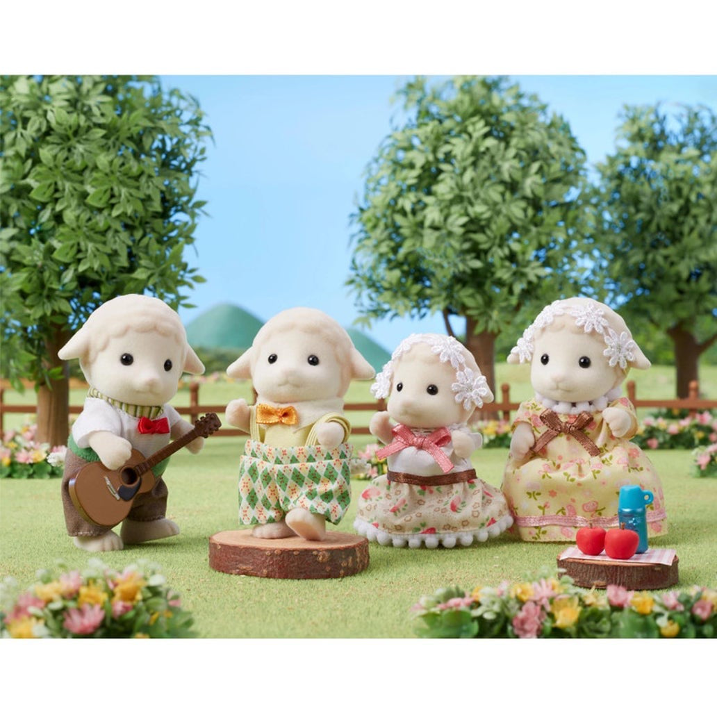 SylvanianFamilies森贝儿家族｜Sheep Family绵羊家族一家四口植绒站宝套组/玩具/过家家5619