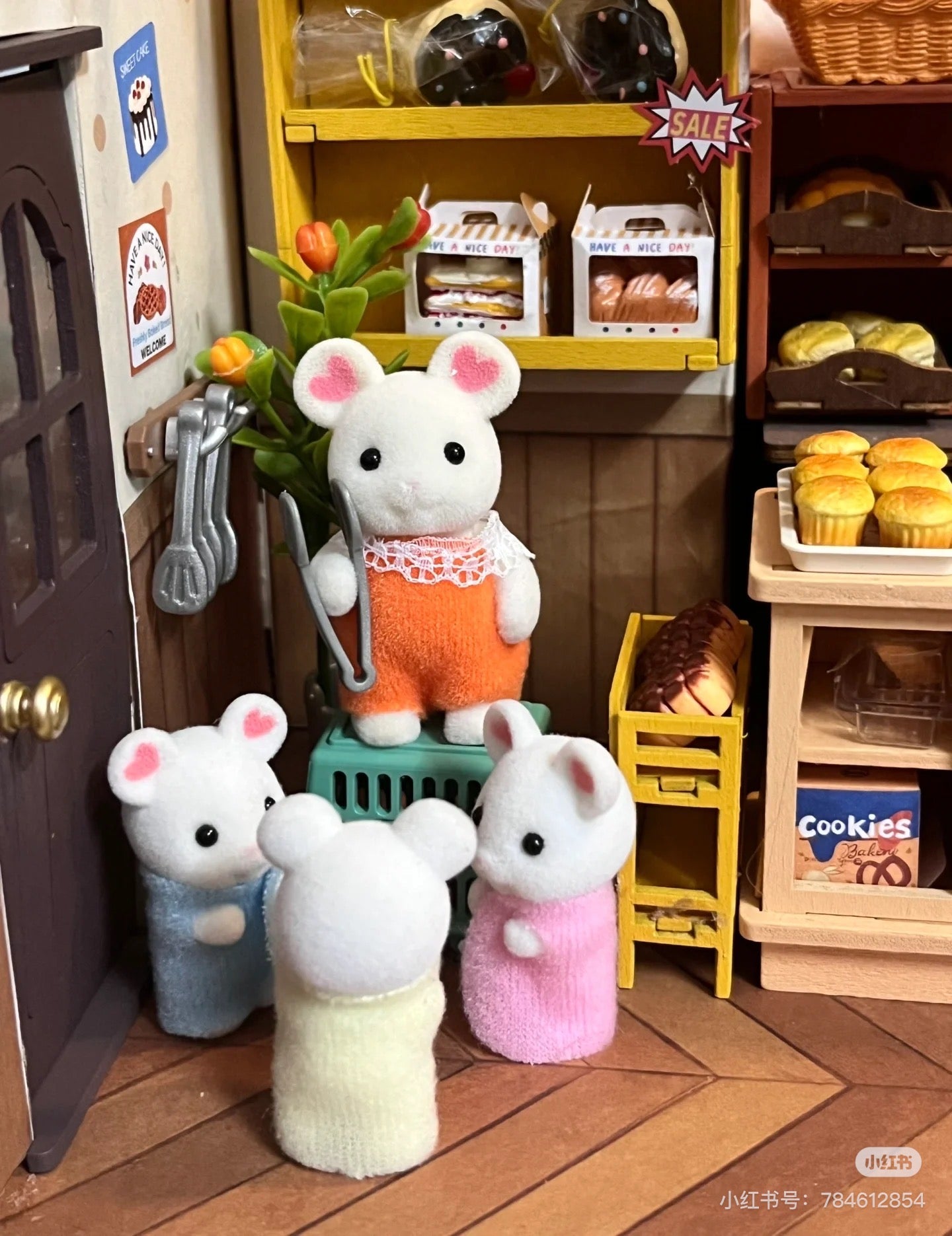 SylvanianFamilies｜Marshmallow Mouse Baby Doll