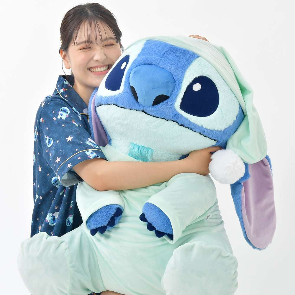 Disney｜睡衣史迪仔限定超大巨型史迪奇/抱起来巨舒服/送女友最佳礼物｜高さ約75×幅60×奥行き57(cm)