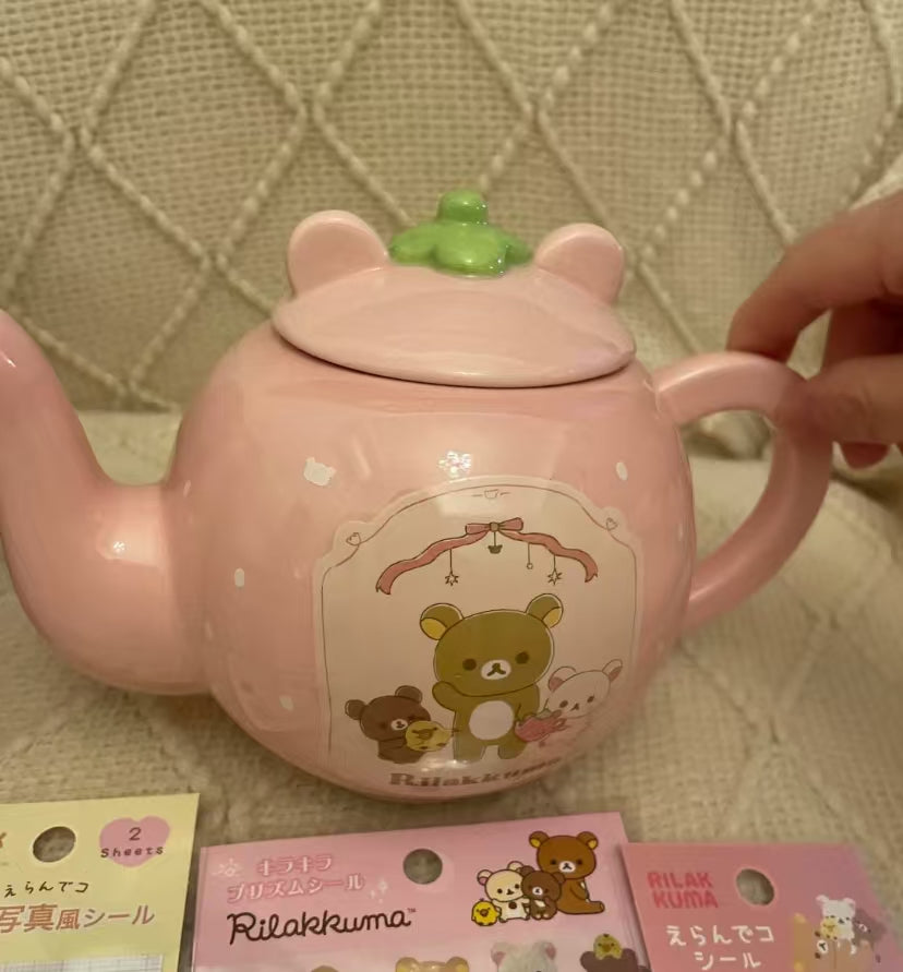 Rilakkuma轻松熊｜San-X Porcelain Teapot /Wonderful House Strawberry Pink奇妙屋草莓形状粉色陶瓷茶壶/水壶/正反面都可爱｜约128×118φ