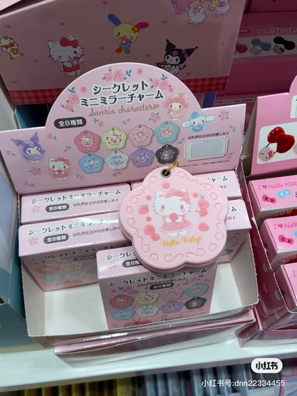Sanrio三丽鸥｜ Secret Mini Mirror /Dolly Rose Blind Box多莉玫瑰限量系列迷你花朵形状滑盖镜子挂件盲盒/全8种/正反面都可爱｜1枚入