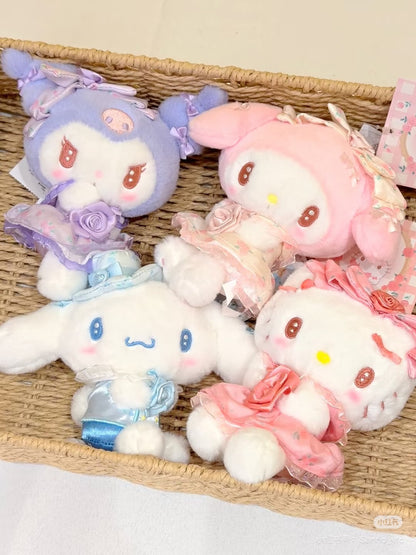 Sanrio三丽鸥｜Mascot Holder /Dolly Rose多莉玫瑰限量系列手捧花毛绒玩偶挂件/包挂｜约10.5×8×13cm